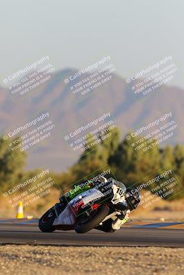 media/Nov-19-2023-CVMA (Sun) [[1f3d1b7ccb]]/Race 18 Supersport Middleweight/